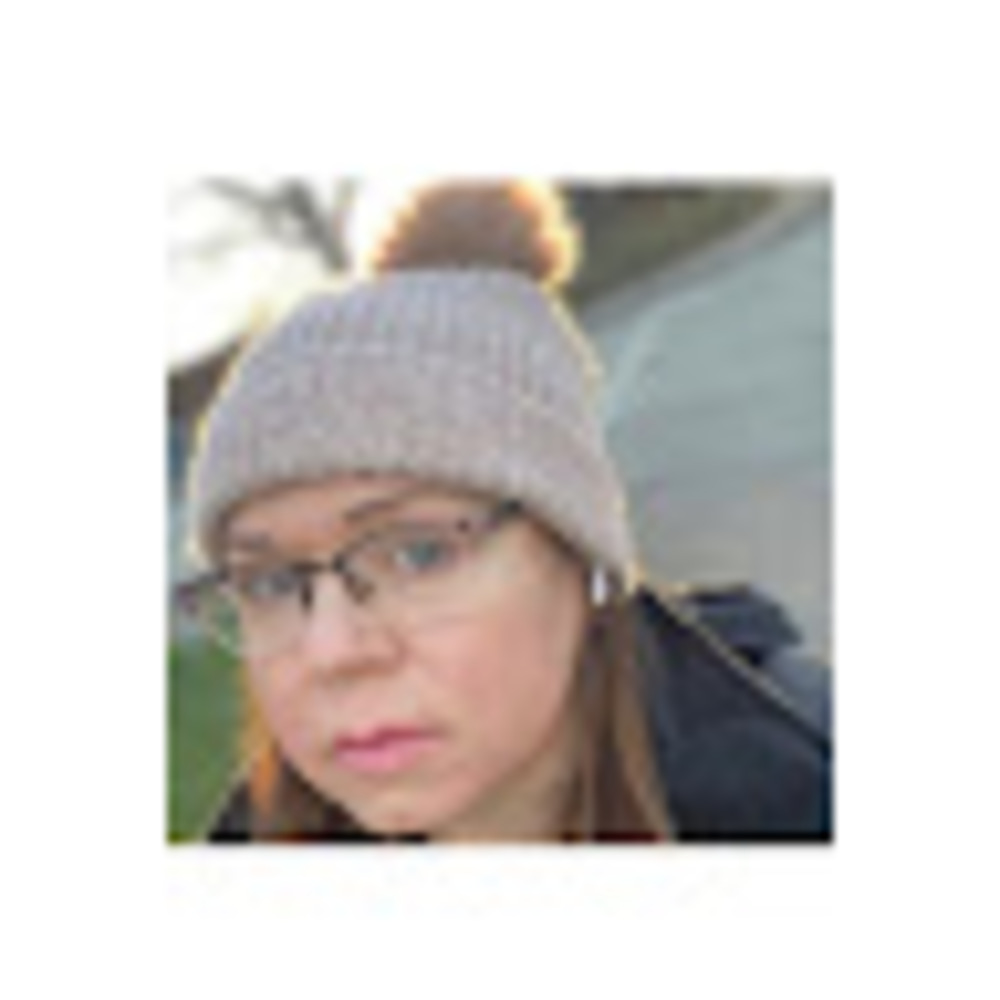 Meet your Posher, Laura